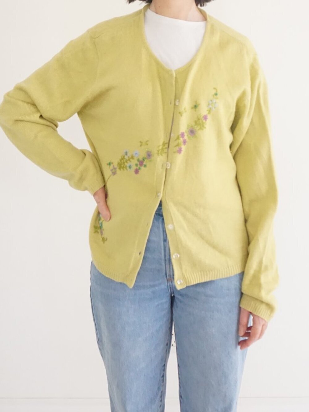 Vintage Samantha Taylor Yellow Floral Embroidered Button Front Cardigan XL